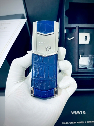 Vertu Signature S Steel Blue Aligator